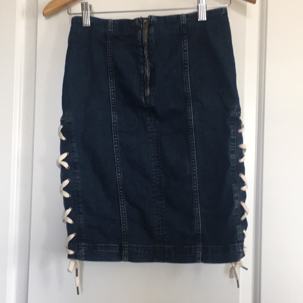 Free people lace up jean skirt - Picture 3 of 4